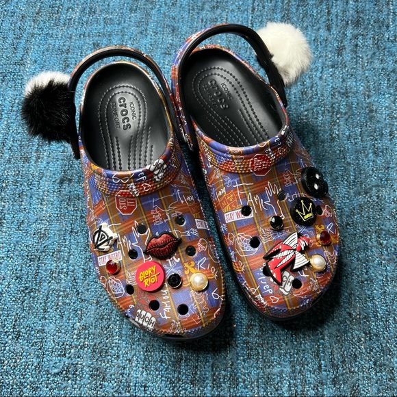 CROCS Shoes Crocs X Disney Cruella 1 Platform Classic Slip On Clogs